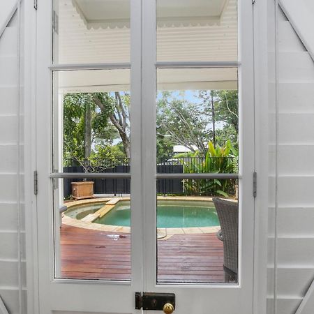 Port Douglas Cottage & Lodge エクステリア 写真
