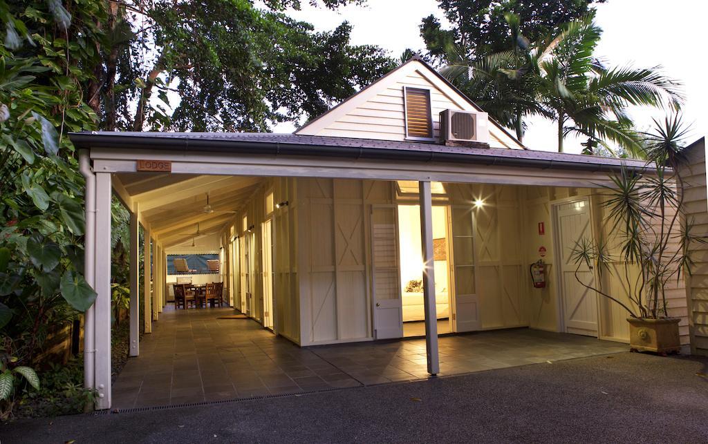 Port Douglas Cottage & Lodge エクステリア 写真