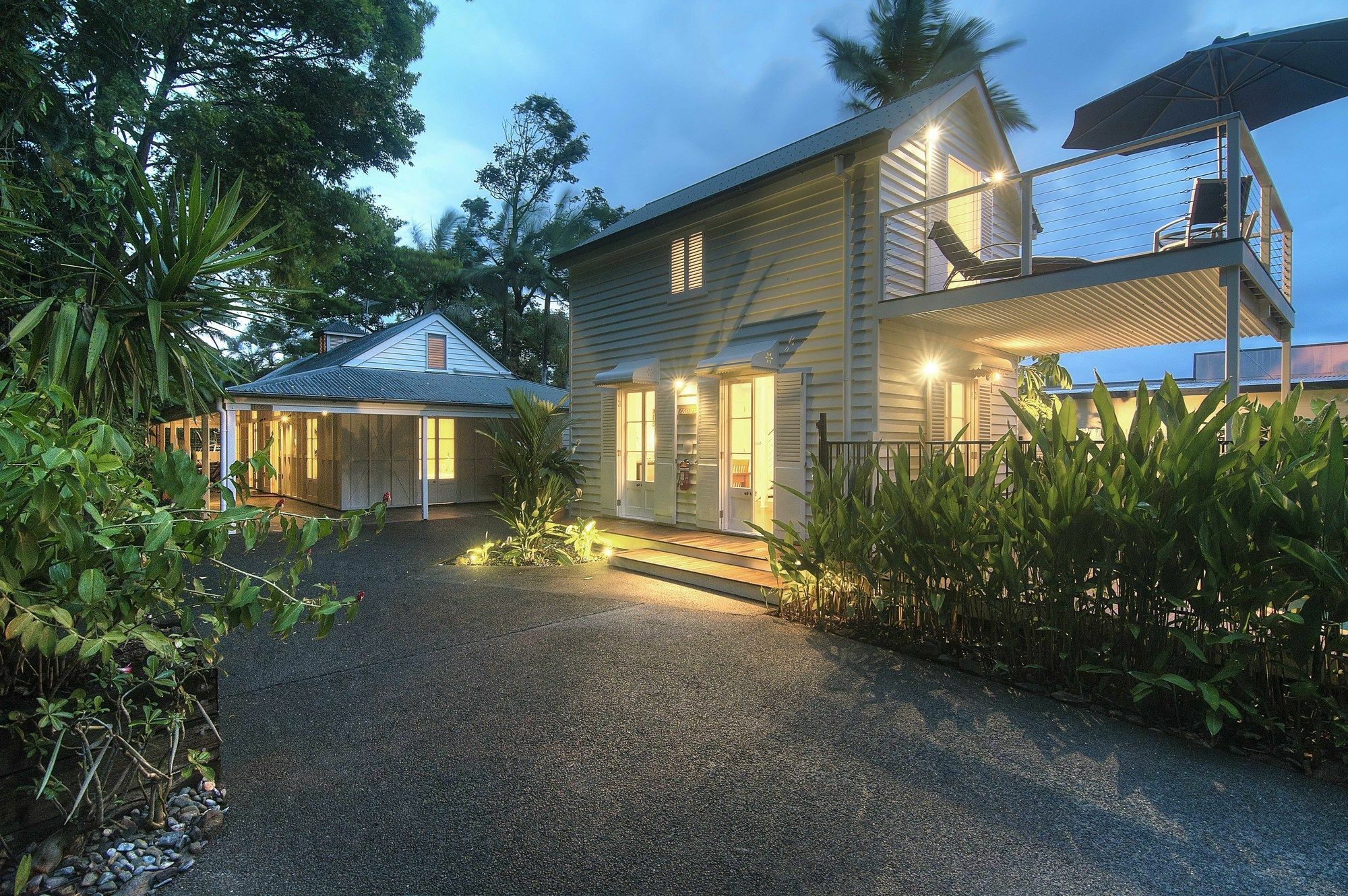 Port Douglas Cottage & Lodge エクステリア 写真