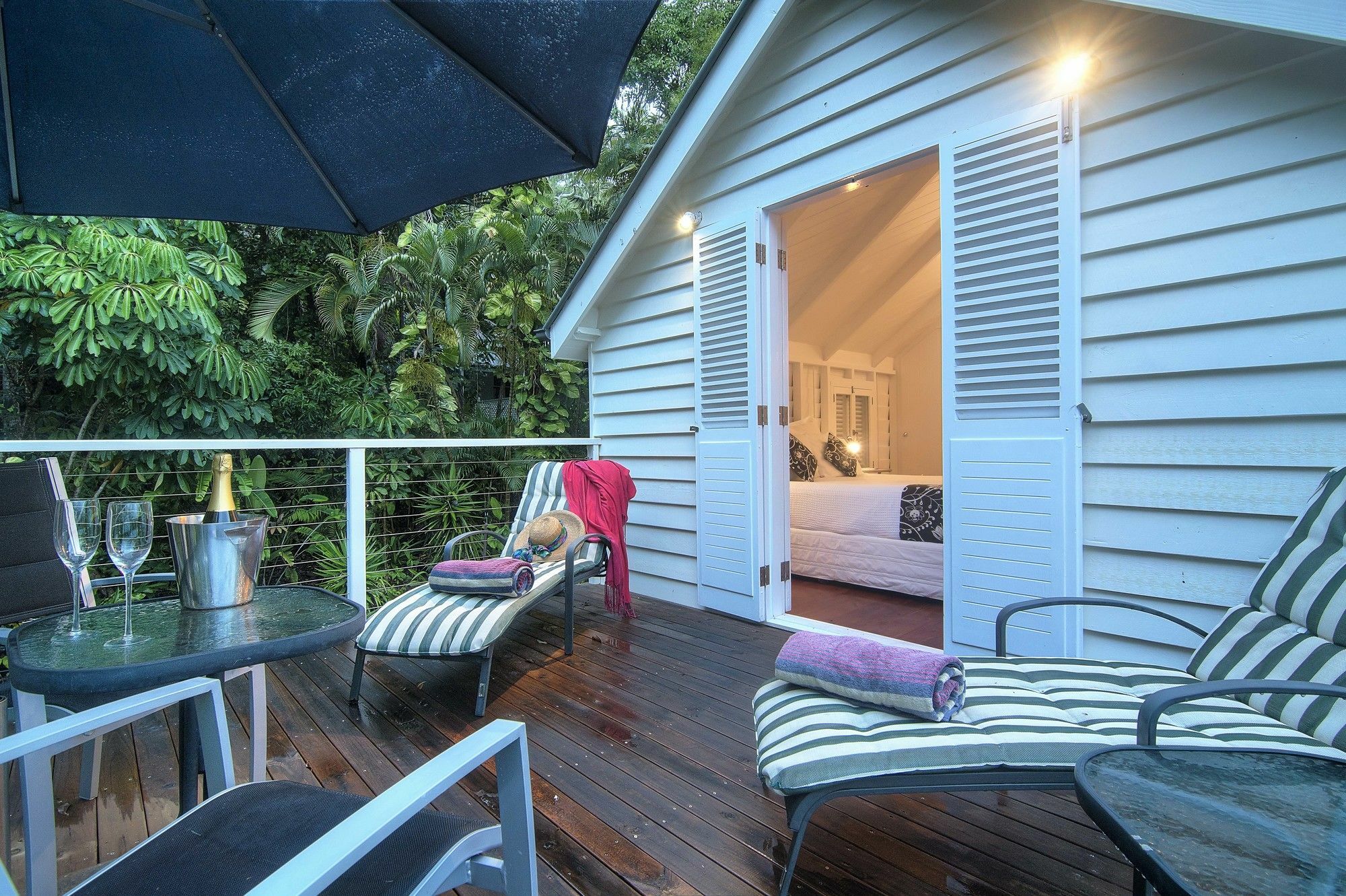 Port Douglas Cottage & Lodge エクステリア 写真